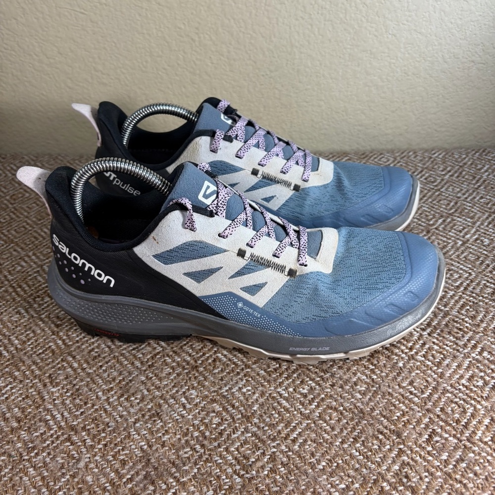 Salomon Outpulse Gore-Tex Hiking Shoes Womens Sz 8.5 Blue Grey Outdoor Gorpcore